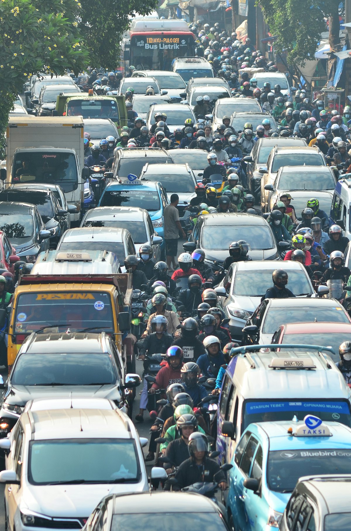 Queue length and signal timing